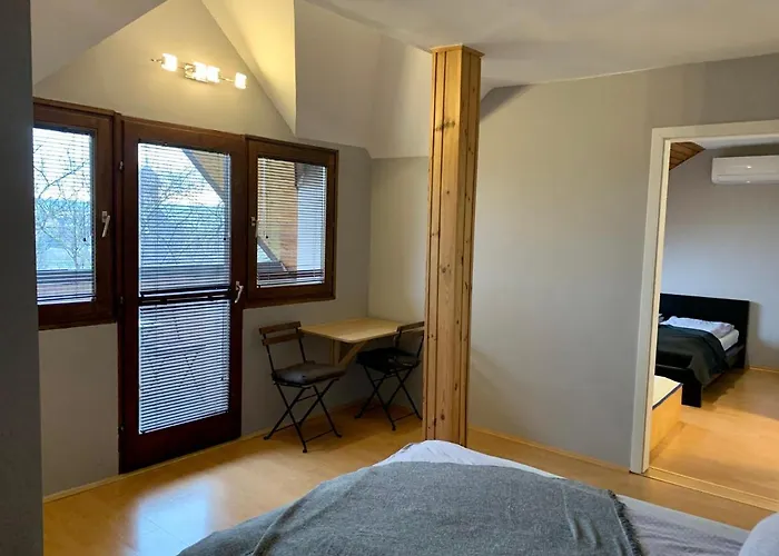 Var-Lak Apartman
