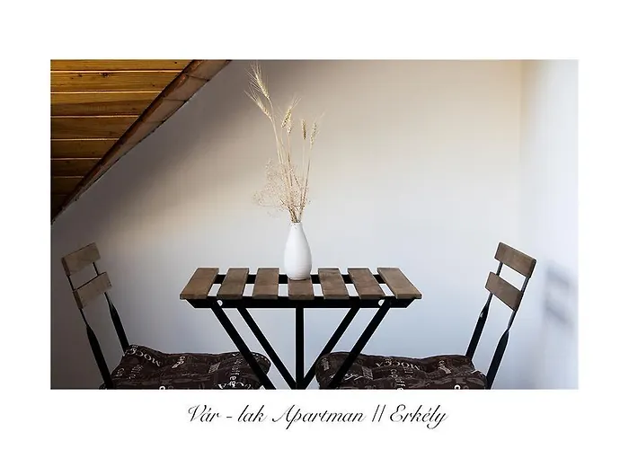 Var-Lak Apartman